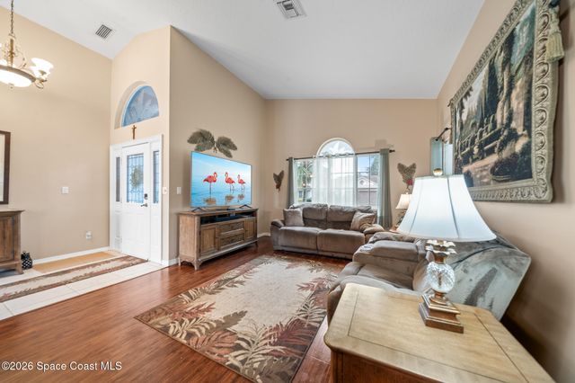 950 Somerset Lane, Melbourne, FL 32940