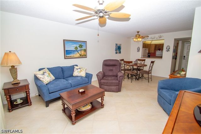 4326 27th CT SW 103, Naples, FL 34116