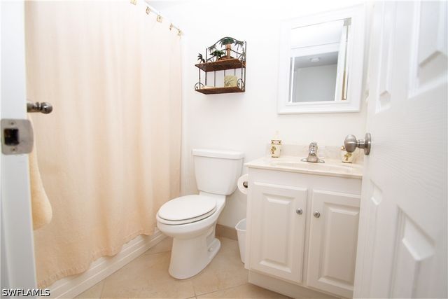 4326 27th CT SW 103, Naples, FL 34116
