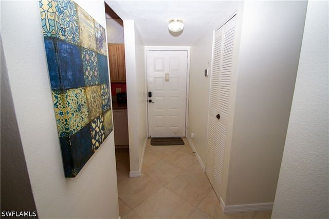 4326 27th CT SW 103, Naples, FL 34116