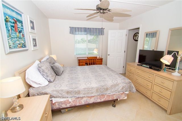 4326 27th CT SW 103, Naples, FL 34116