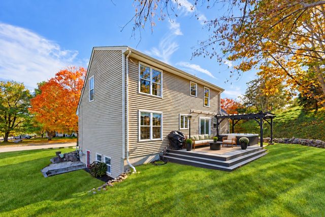 51 Edmund H Nichols Rd, North Attleboro, MA 02760