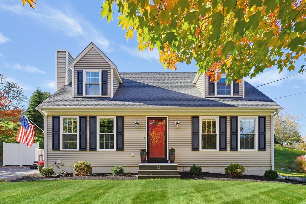 51 Edmund H Nichols Rd, North Attleboro, MA 02760
