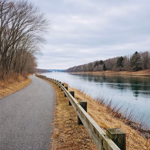 64 Hunters Brook Rd, Bourne, MA 02562