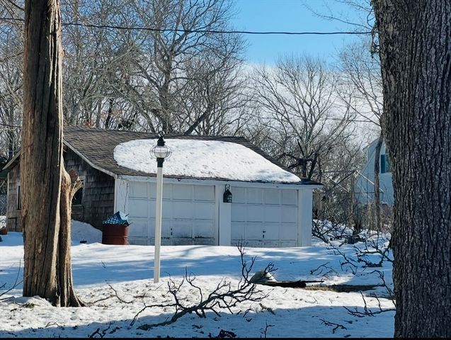 64 Hunters Brook Rd, Bourne, MA 02562