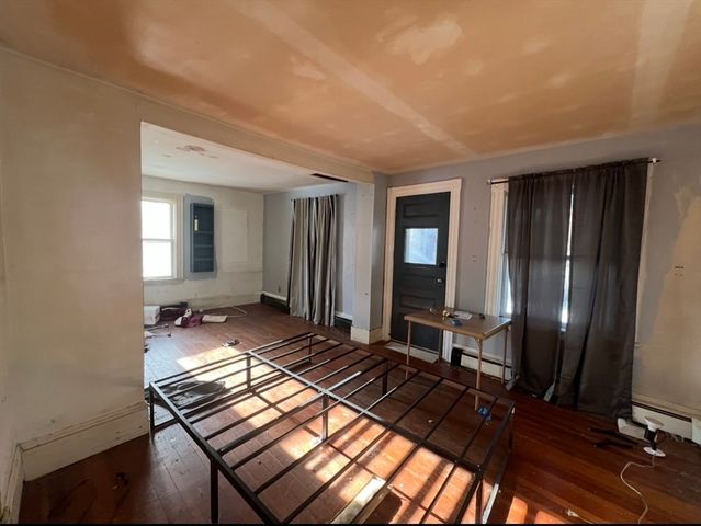 64 Hunters Brook Rd, Bourne, MA 02562