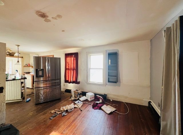 64 Hunters Brook Rd, Bourne, MA 02562