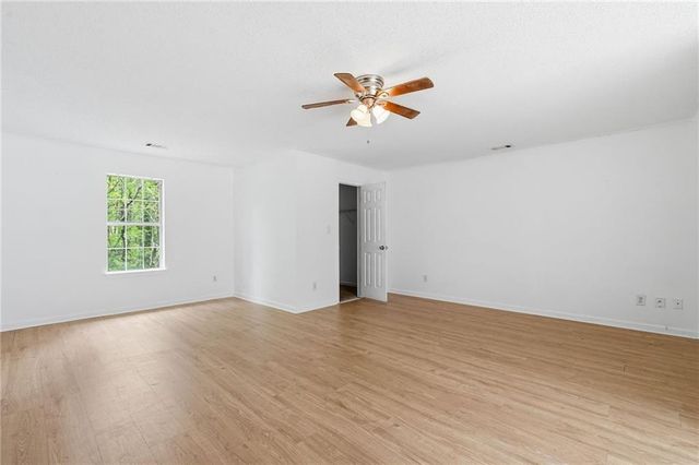 2125 Shoals Way, Decatur, GA 30034