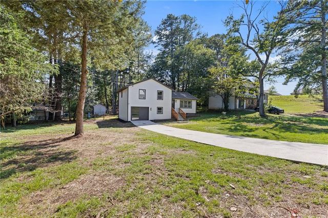 5 Hidden Valley Drive, Lawrenceville, GA 30044