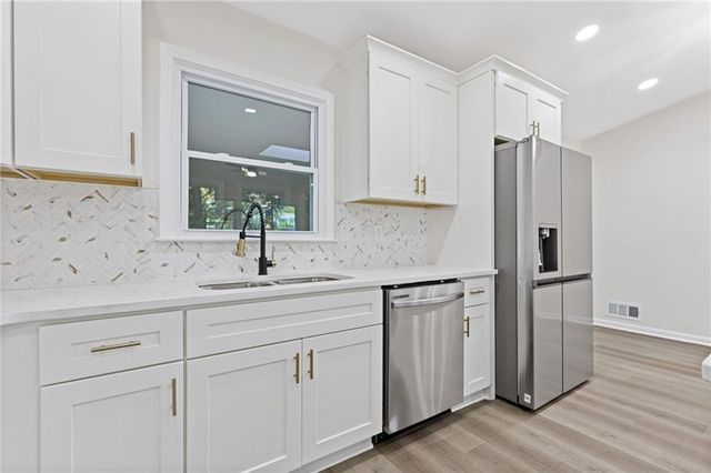 5 Hidden Valley Drive, Lawrenceville, GA 30044