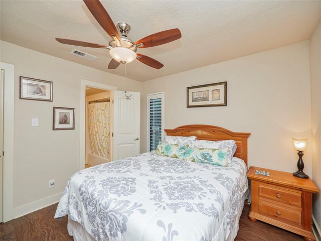 704 Horseshoe Bay BLVD L, Horseshoe Bay, TX 78657