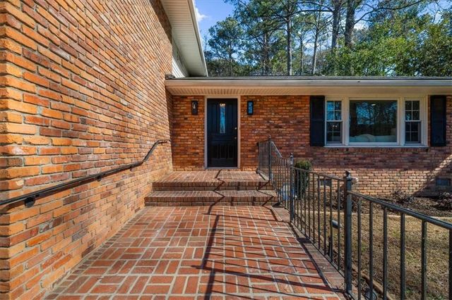 2142 Aldah Drive, Tucker, GA 30084