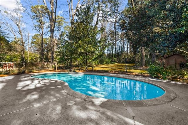 2142 Aldah Drive, Tucker, GA 30084