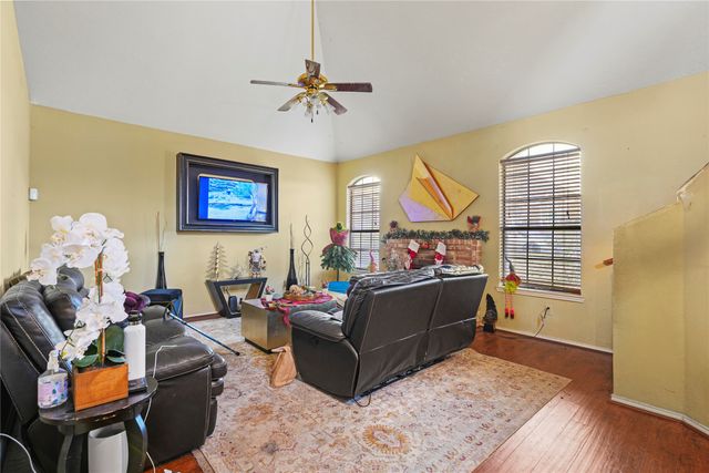 12820 Hilltop Drive, Balch Springs, TX 75180