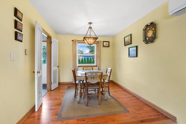 1620 Greenview DRIVE, Brookfield, WI 53045