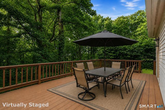 6 Valley Court, Bethel, CT 06801