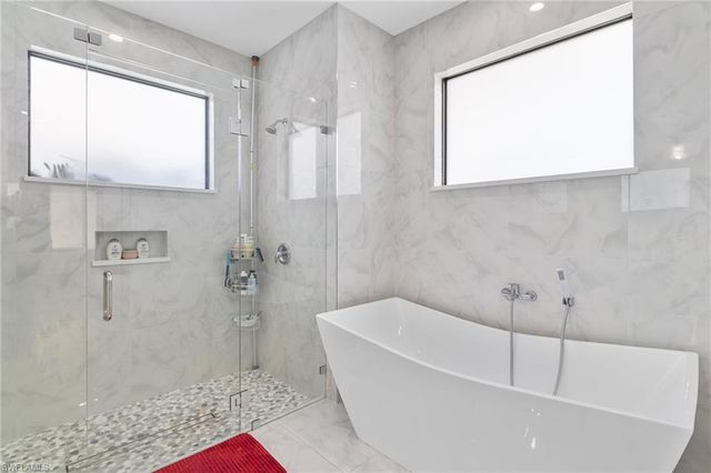 2406 37th AVE NE, Naples, FL 34120