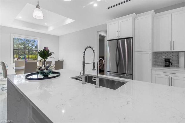 2406 37th AVE NE, Naples, FL 34120