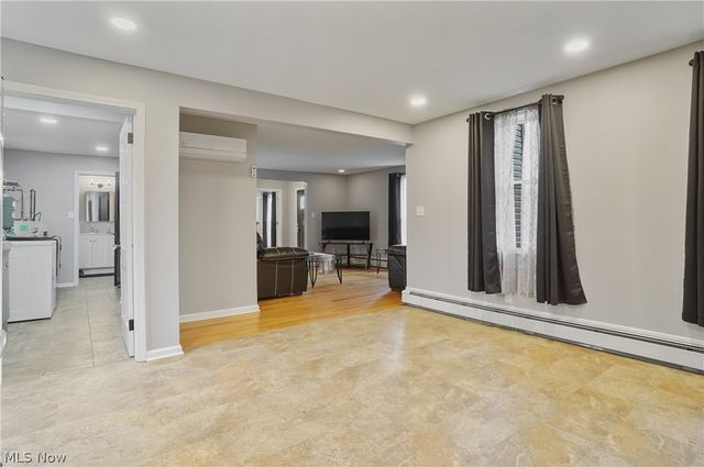 5433 Fleetwood Avenue NW, Canton, OH 44718