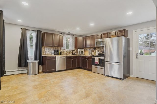 5433 Fleetwood Avenue NW, Canton, OH 44718
