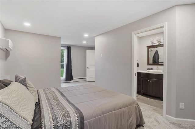 5433 Fleetwood Avenue NW, Canton, OH 44718