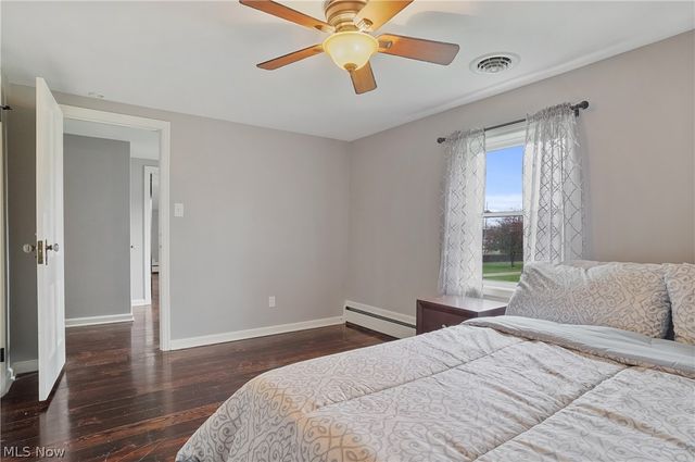 5433 Fleetwood Avenue NW, Canton, OH 44718