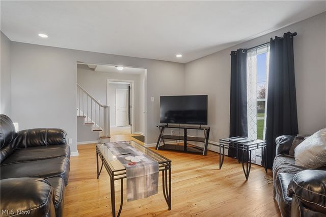 5433 Fleetwood Avenue NW, Canton, OH 44718