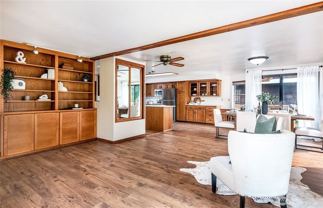 15732 23rd Avenue SW, Burien, WA 98166