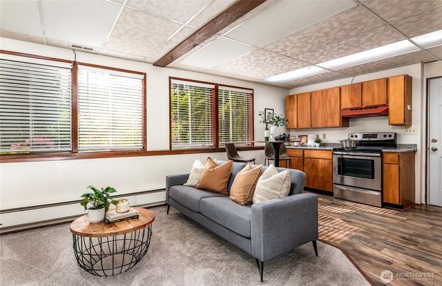 15732 23rd Avenue SW, Burien, WA 98166
