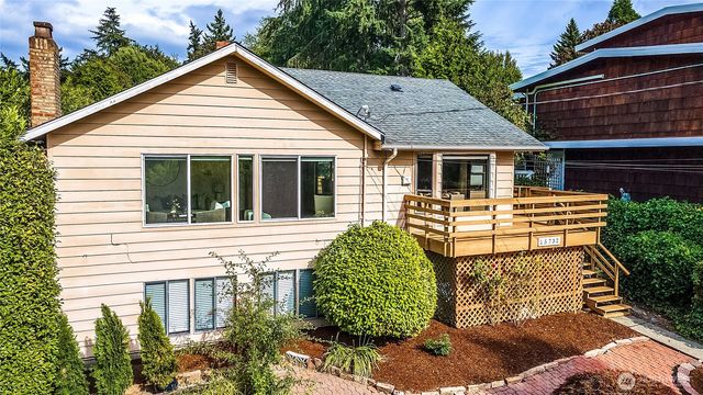 15732 23rd Avenue SW, Burien, WA 98166