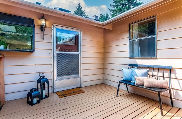 15732 23rd Avenue SW, Burien, WA 98166