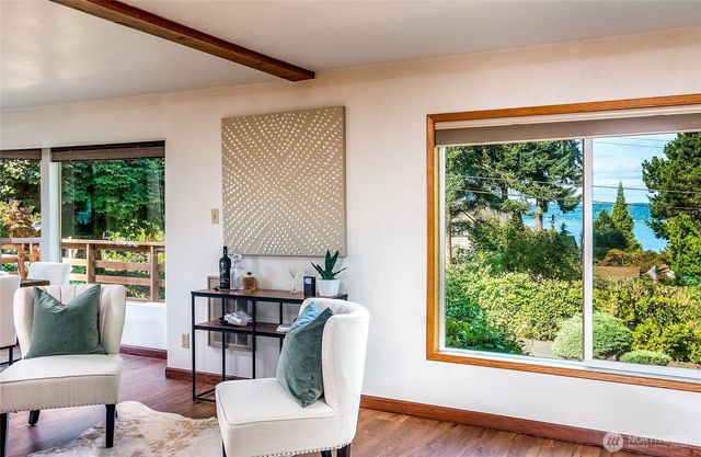 15732 23rd Avenue SW, Burien, WA 98166