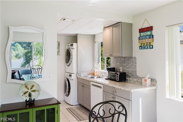 431 Van Buren ST B8, Fort Myers, FL 33916