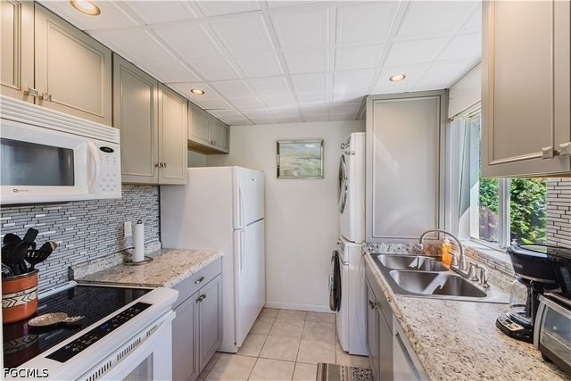 431 Van Buren ST B8, Fort Myers, FL 33916