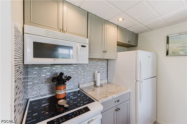 431 Van Buren ST B8, Fort Myers, FL 33916