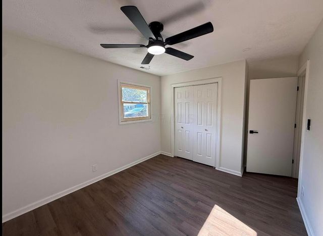 100 Valleyview Drive, Johnstown, OH 43031