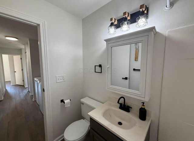 100 Valleyview Drive, Johnstown, OH 43031