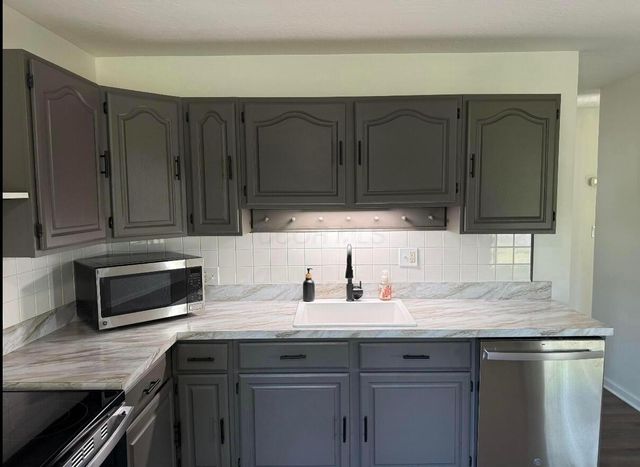 100 Valleyview Drive, Johnstown, OH 43031