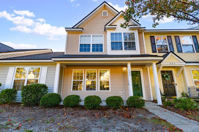 304 Elm Hall Circle, Summerville, SC 29483