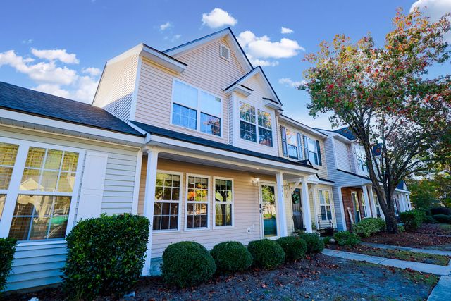 304 Elm Hall Circle, Summerville, SC 29483