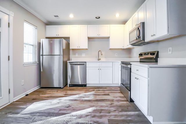 304 Elm Hall Circle, Summerville, SC 29483