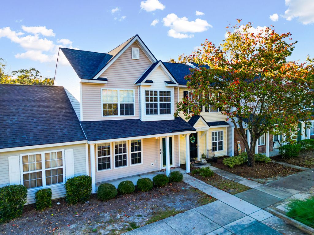304 Elm Hall Circle, Summerville, SC 29483