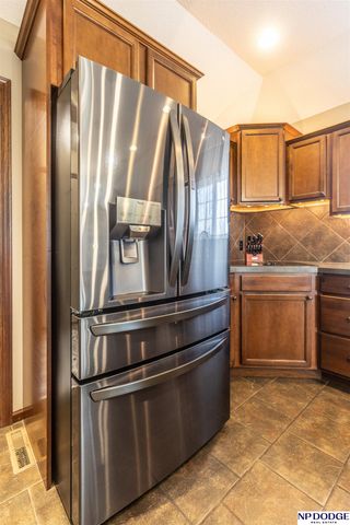 2555 Alana Lane, Lincoln, NE 68512