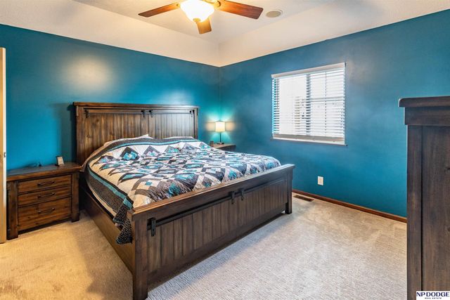 2555 Alana Lane, Lincoln, NE 68512