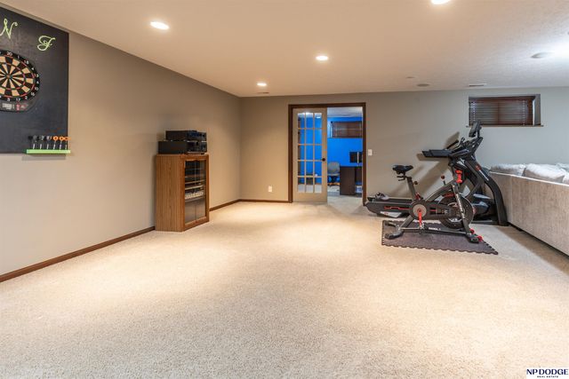 2555 Alana Lane, Lincoln, NE 68512