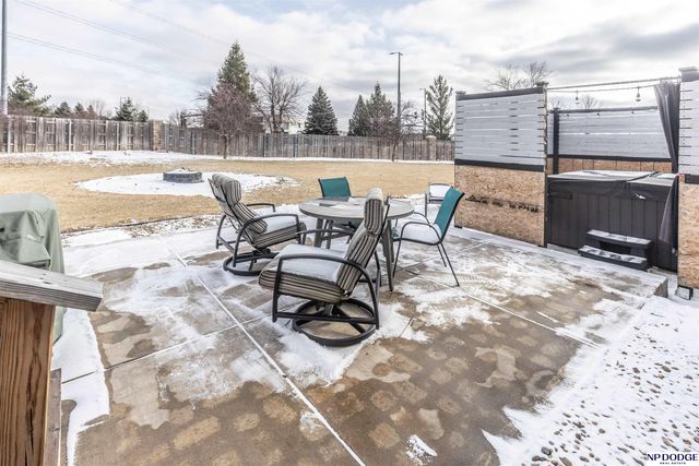 2555 Alana Lane, Lincoln, NE 68512