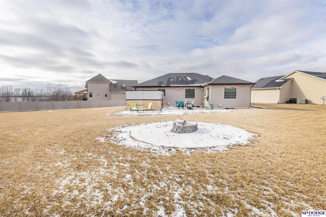 2555 Alana Lane, Lincoln, NE 68512