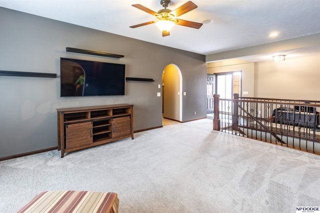 2555 Alana Lane, Lincoln, NE 68512