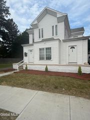 44 2nd Ave Avenue, Troy, NY 12180