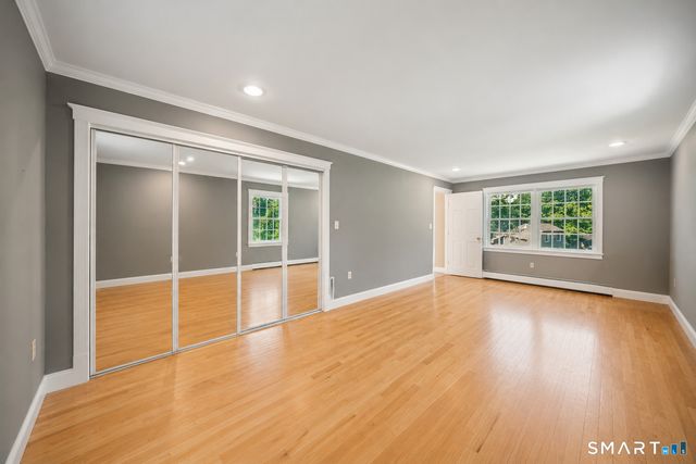 32 Taagan Point Drive, Danbury, CT 06811